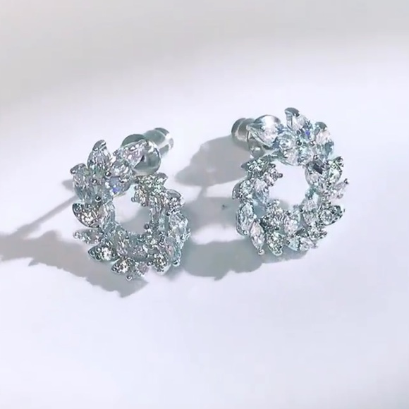 Round Sterling Silver Diamond Leaf Earrings - Picture 4 of 4